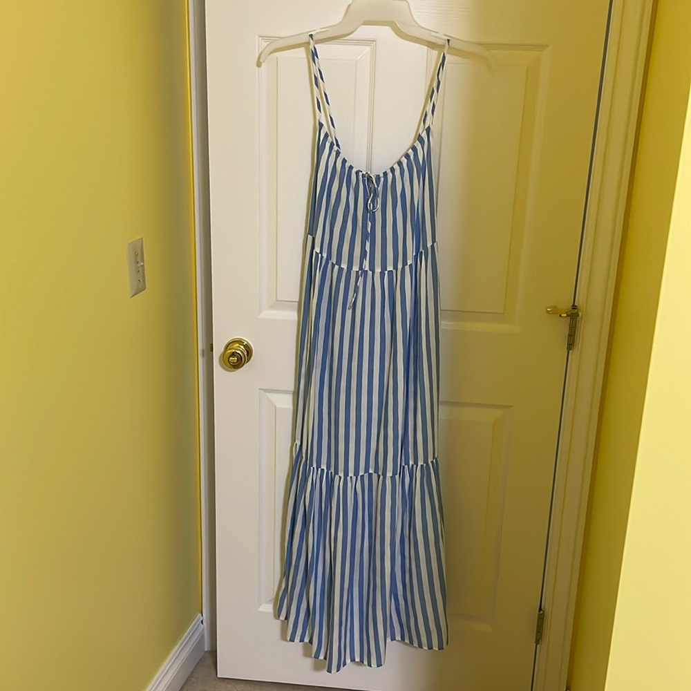 NWT OLD NAVY BLUE & WHITE LONG FLOWY MAXI DRESS